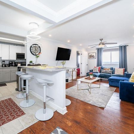 21Floor-Renovated 2Br,1Bath King And Queen Bed And Parking Atlanta Bagian luar foto