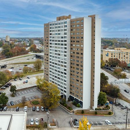 21Floor-Renovated 2Br,1Bath King And Queen Bed And Parking Atlanta Bagian luar foto