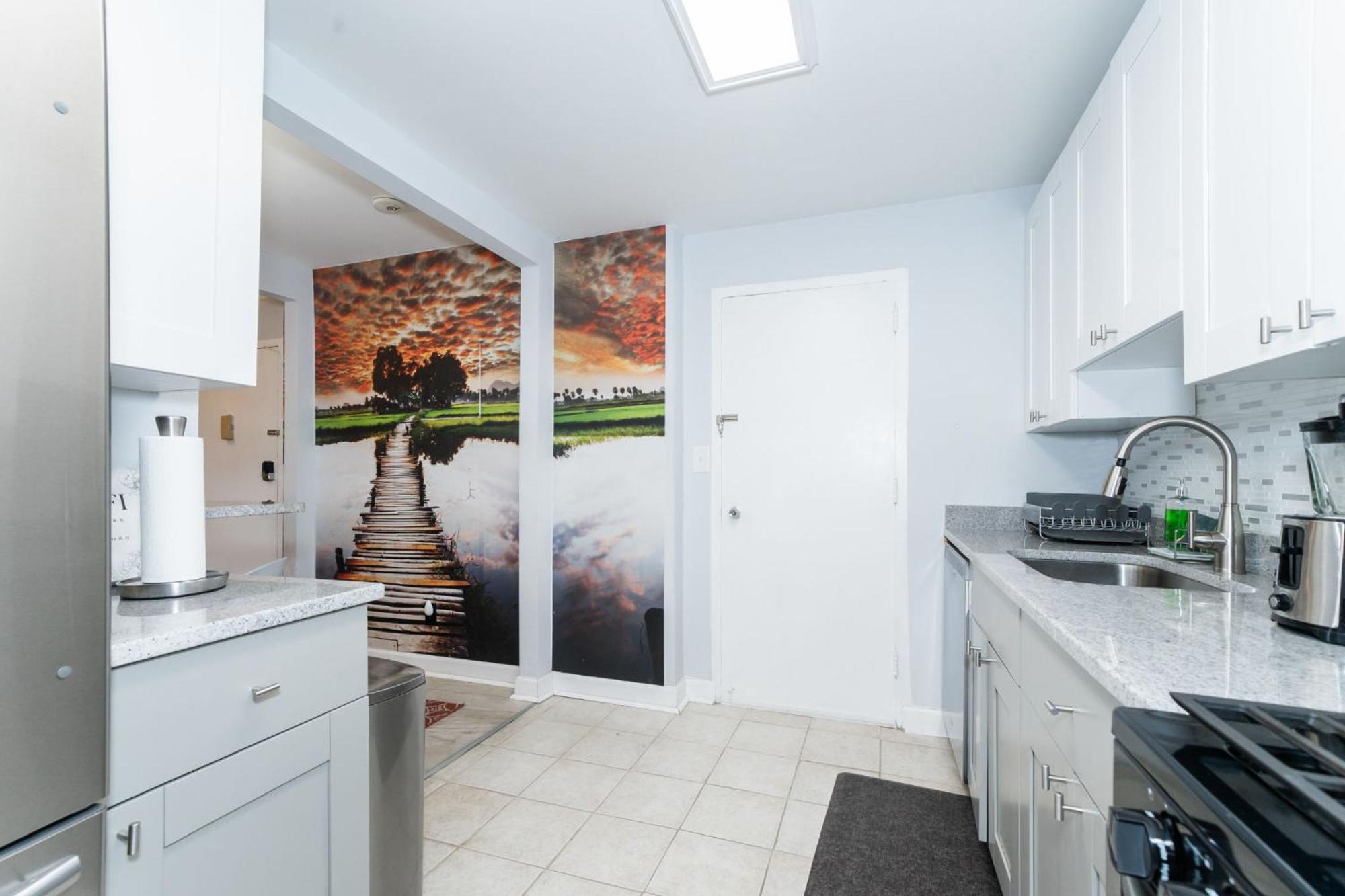 21Floor-Renovated 2Br,1Bath King And Queen Bed And Parking Atlanta Bagian luar foto