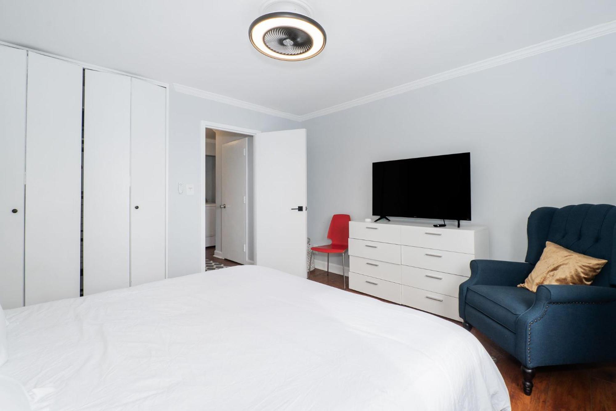 21Floor-Renovated 2Br,1Bath King And Queen Bed And Parking Atlanta Bagian luar foto